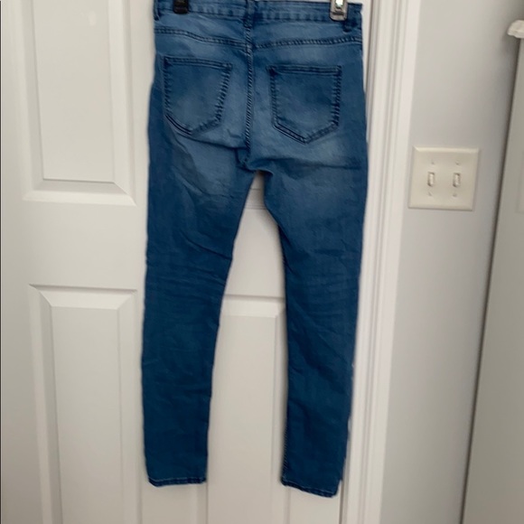 H&M jeans - Picture 2 of 2